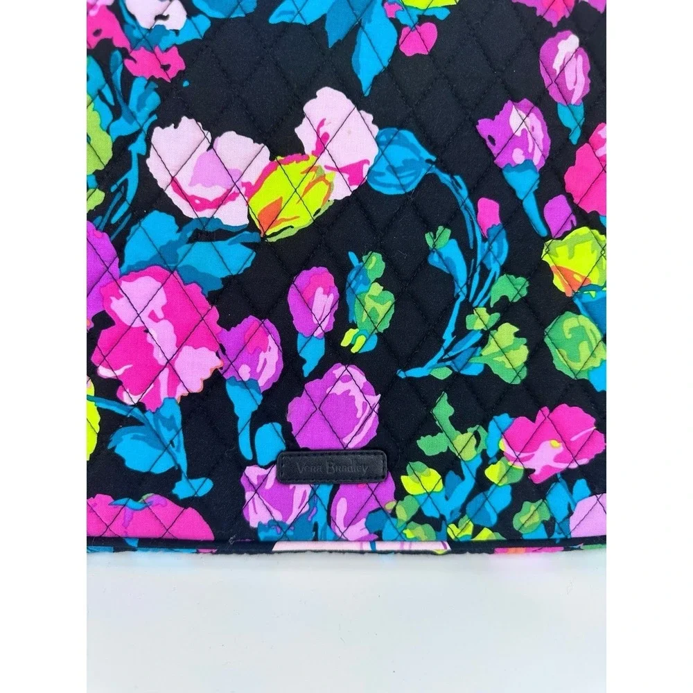 Vera Bradley Laptop Zipper Holder Floral Black‎